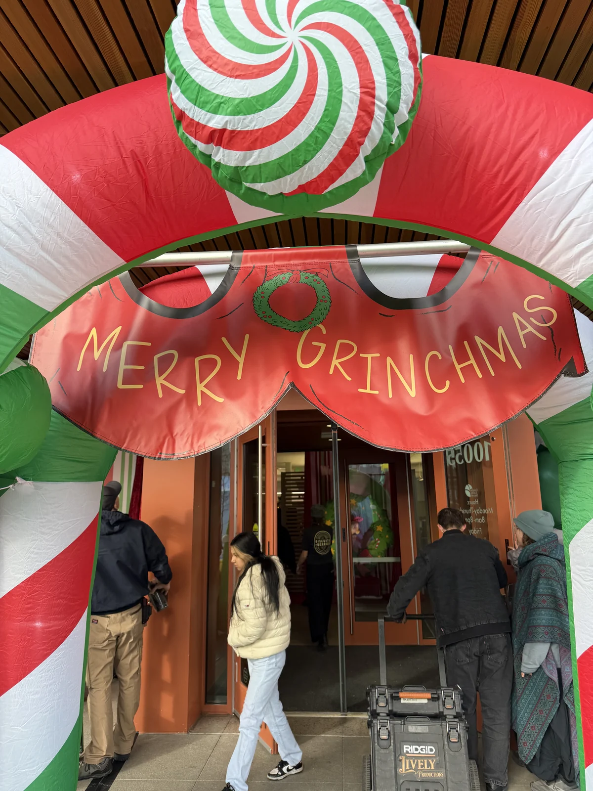 Merry Grinchmas entry